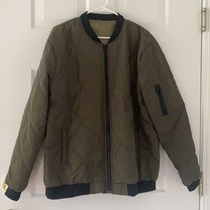 Men’s Army green light bomber jacket - Large